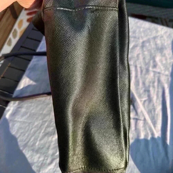 Large tote purse - Picture 7 of 8